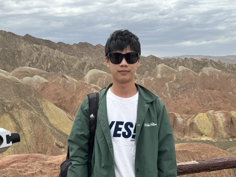 Yijie Huang portrait